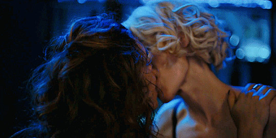 Image tirée de la série The L Word Generation Q de Ilene Chaiken, Michele Abbott, Kathy Greenberg (2019-2023)